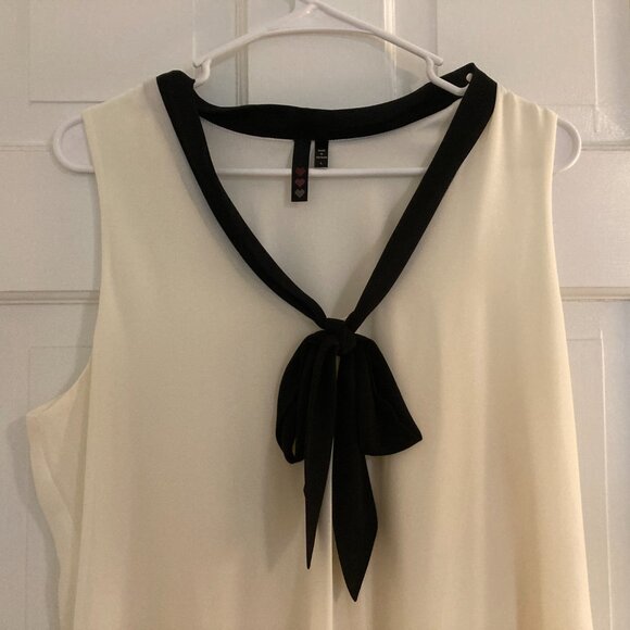 Cream and Black Tie Neck A-Line Dress - Picture 3 of 5
